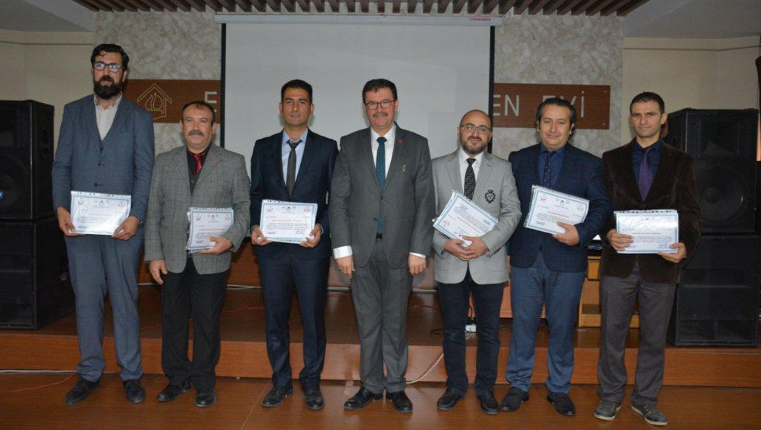 “Beyaz Bayrak” ve “Beslenme Dostu Okul” sertifika dağıtım töreni düzenlendi.